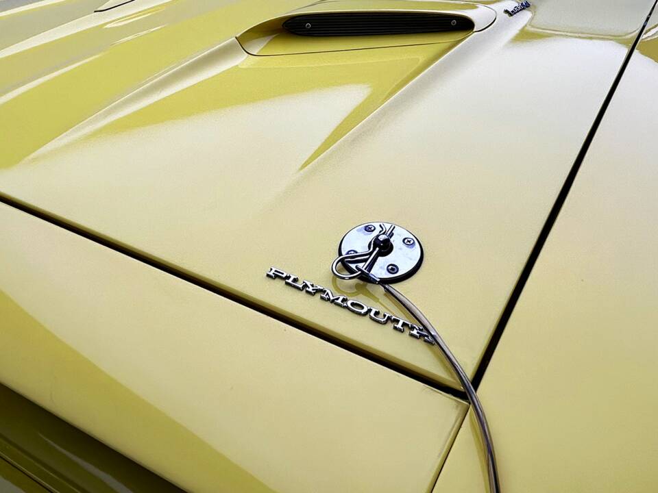 Image 13/15 of Plymouth Barracuda Cuda 340 (1973)