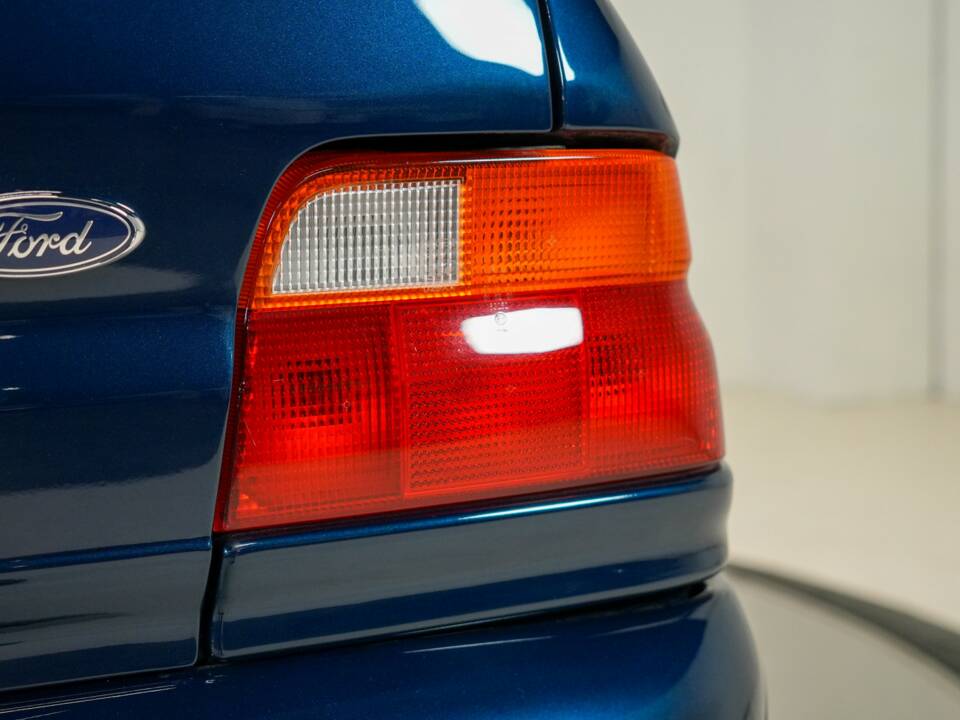 Afbeelding 28/48 van Ford Escort RS Cosworth (1995)