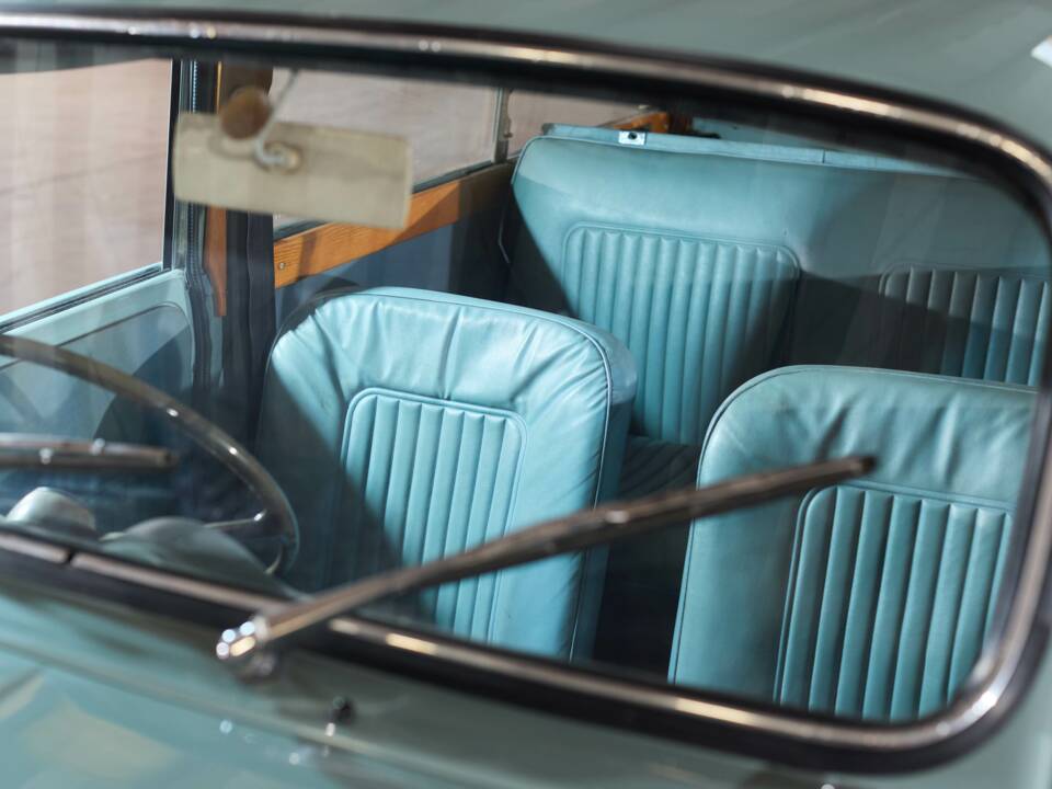 Bild 32/42 von Morris Minor 1000 Traveller (1967)