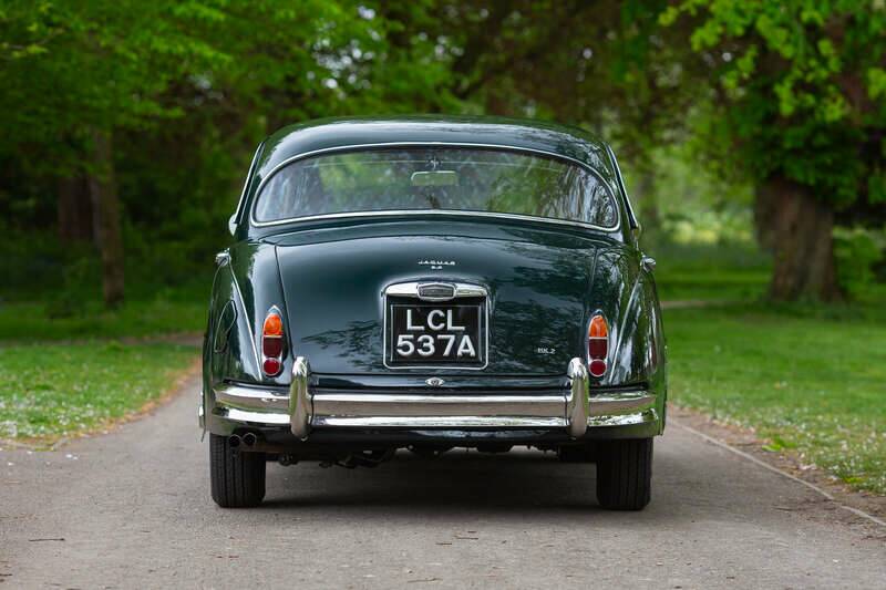 Image 7/10 of Jaguar Mk II 3.8 (1963)