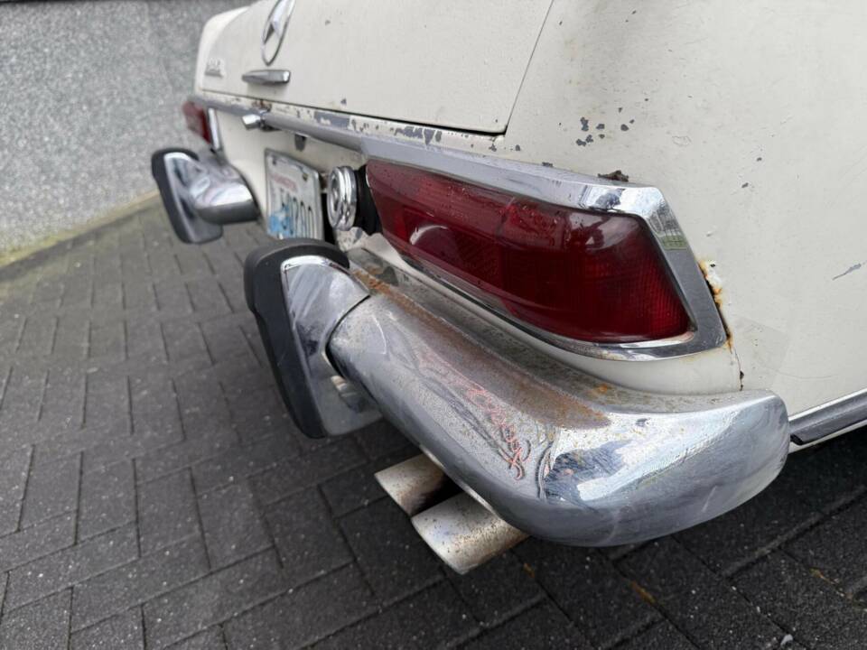 Bild 23/50 von Mercedes-Benz 230 SL (1966)