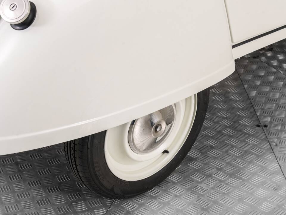 Bild 37/60 von Citroën 2 CV 6 Club (1989)
