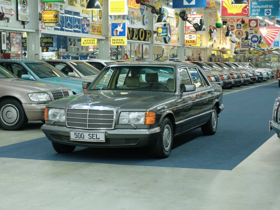 Bild 5/50 von Mercedes-Benz 500 SEL (1983)