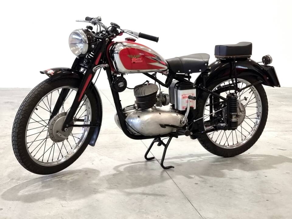 Image 3/18 de Moto Morini DUMMY (1951)