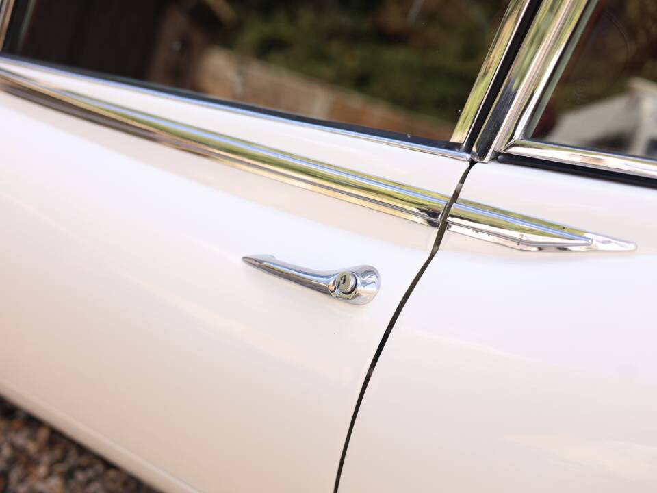 Image 9/50 de Jaguar Type E (2+2) (1970)