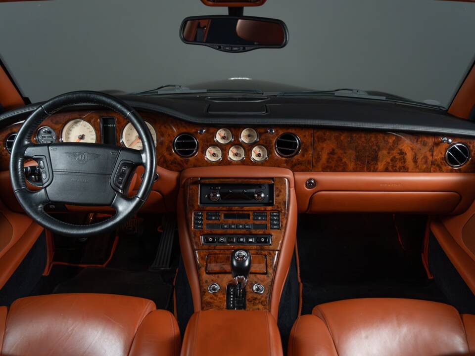 Image 26/36 of Bentley Arnage Red Label (2001)