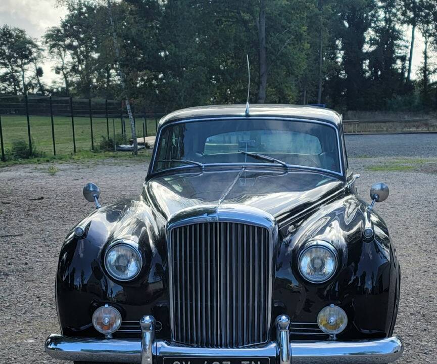 Bild 7/8 von Bentley S 2 (1960)