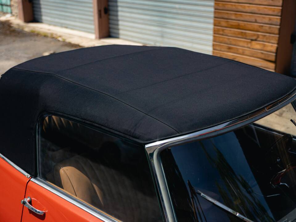 Image 3/56 of Citroën DS 21 Chapron (1967)