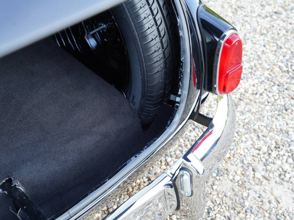 Immagine 14/50 di Volvo PV 544 (1960)
