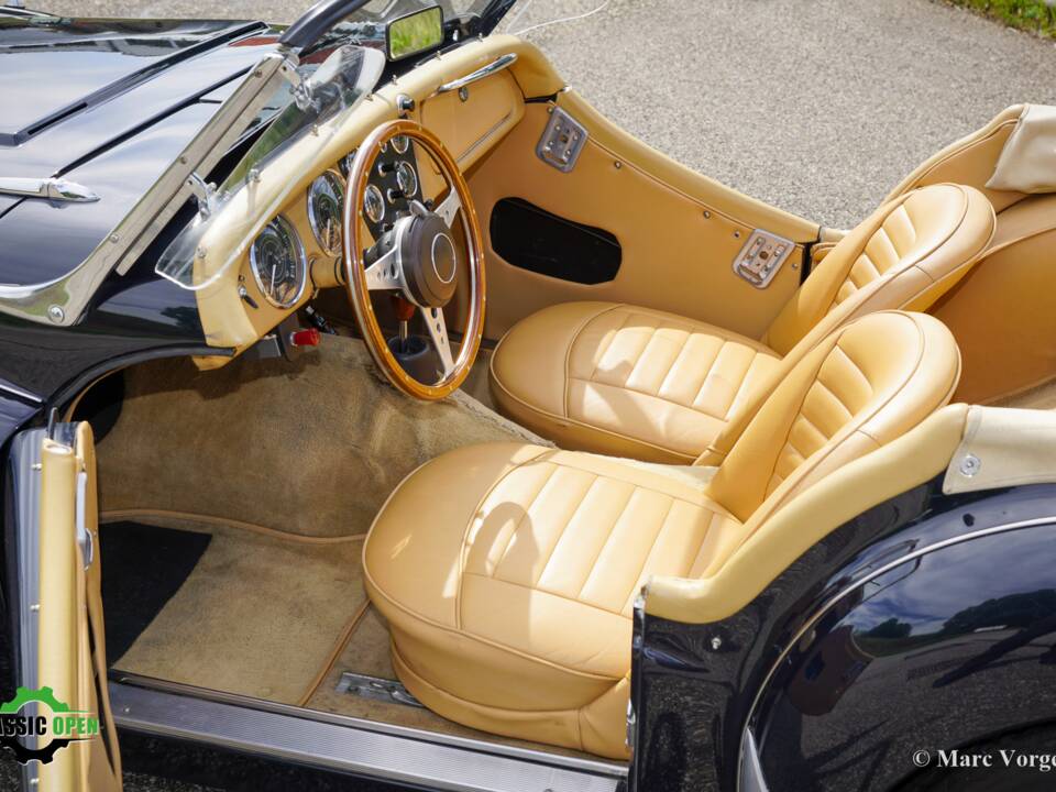 Image 5/46 of Triumph TR 3A (1958)