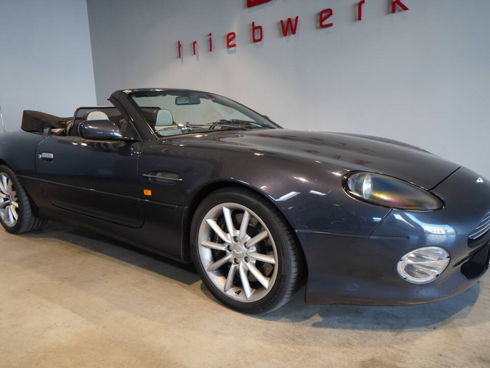 Bild 17/20 von Aston Martin DB 7 Vantage (2003)