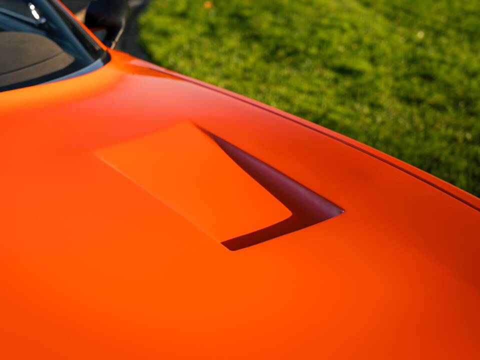 Image 13/74 of Ferrari 365 GTB/4 Daytona (1971)