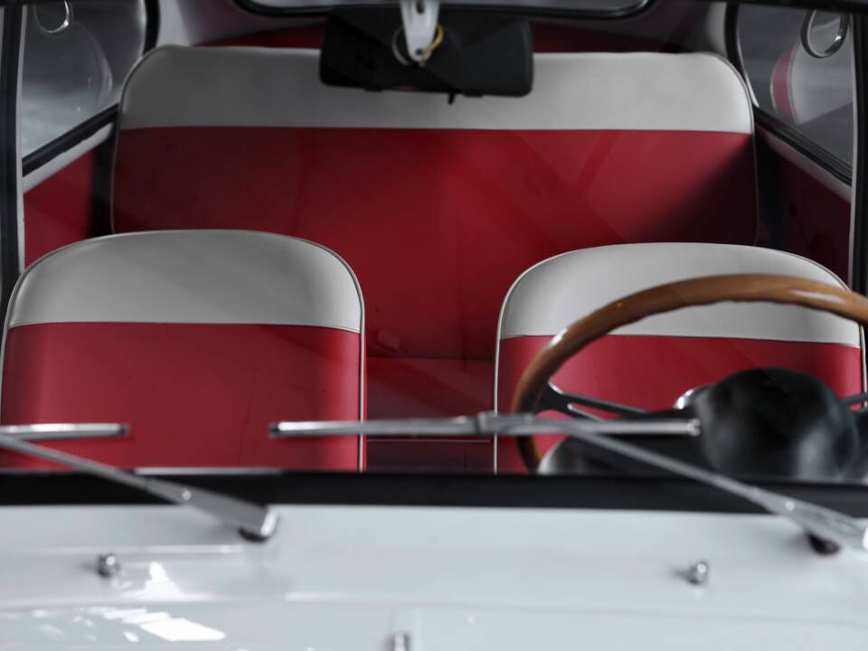 Image 32/47 of Abarth Fiat 850 TC (1965)