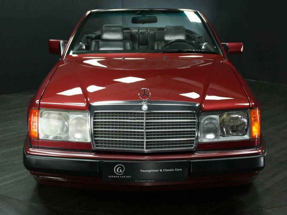 Bild 8/50 von Mercedes-Benz 300 CE-24 (1992)