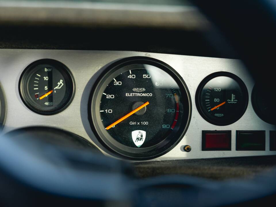 Image 31/73 of Lamborghini Countach LP 400 S (1980)