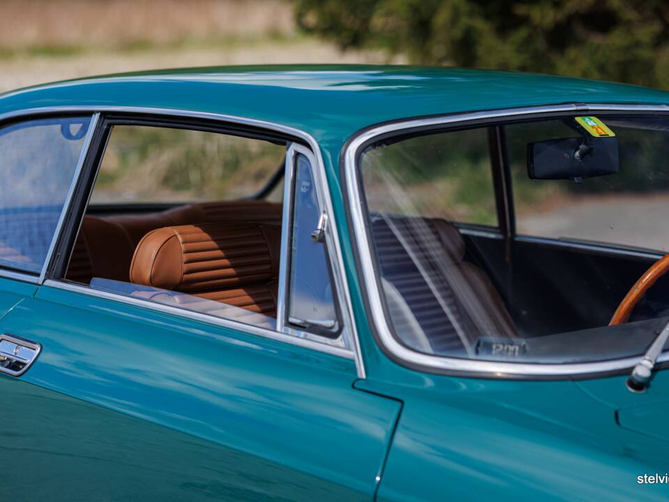 Bild 21/39 von Alfa Romeo 1750 GT Veloce (1971)