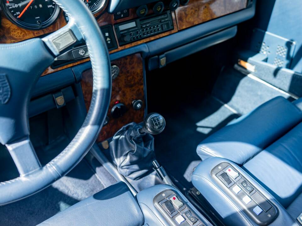 Bild 26/48 von Porsche 911 Carrera 3.2 (1984)