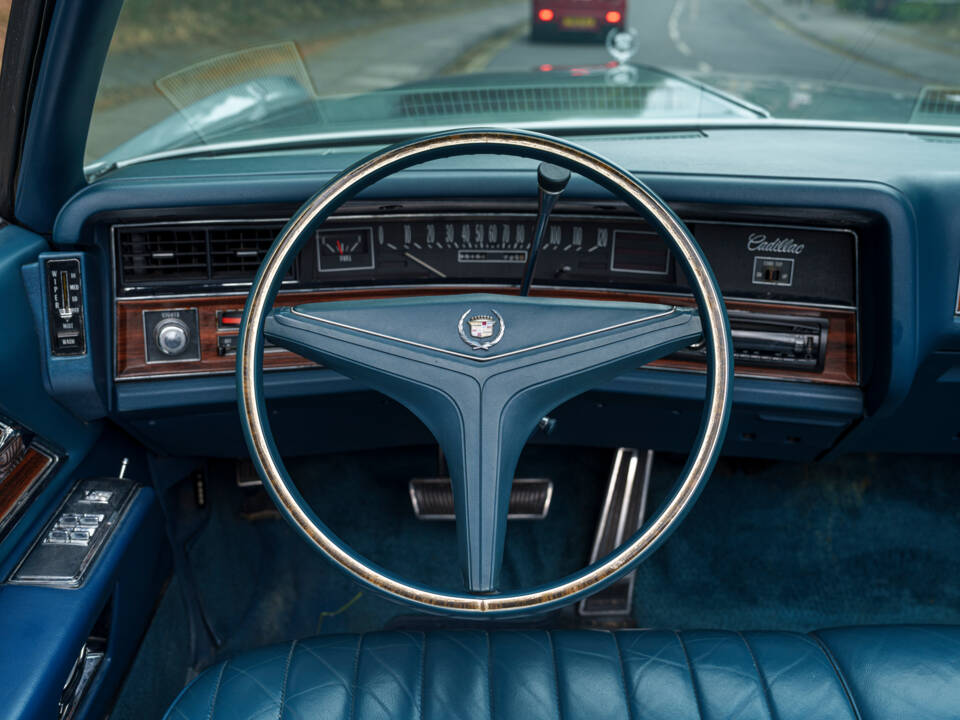 Image 20/30 of Cadillac Fleetwood Eldorado Convertible (1972)