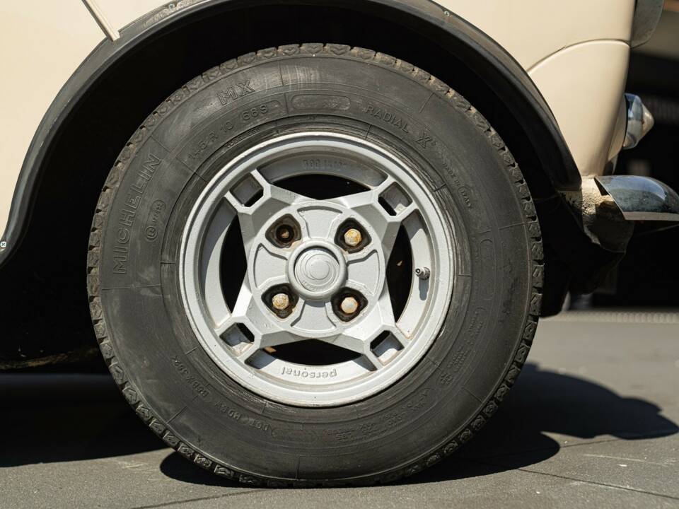 Image 17/47 of Innocenti Mini Cooper 1300 (1974)