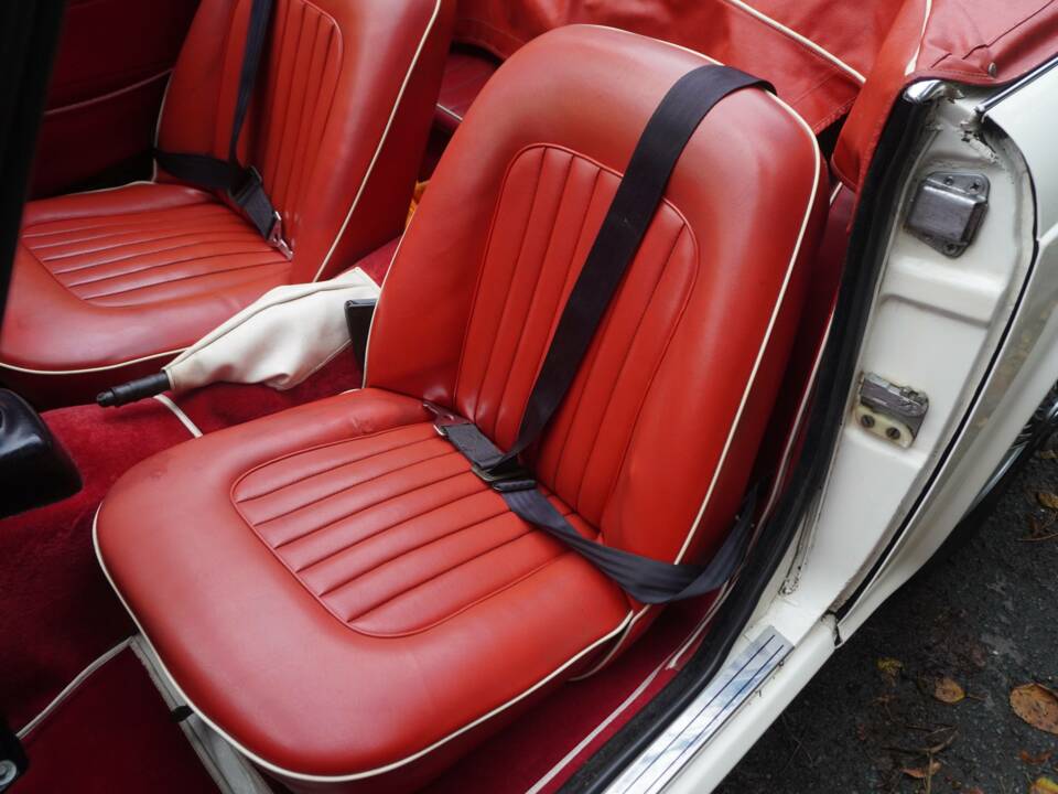 Bild 13/19 von Triumph TR 4A (1966)