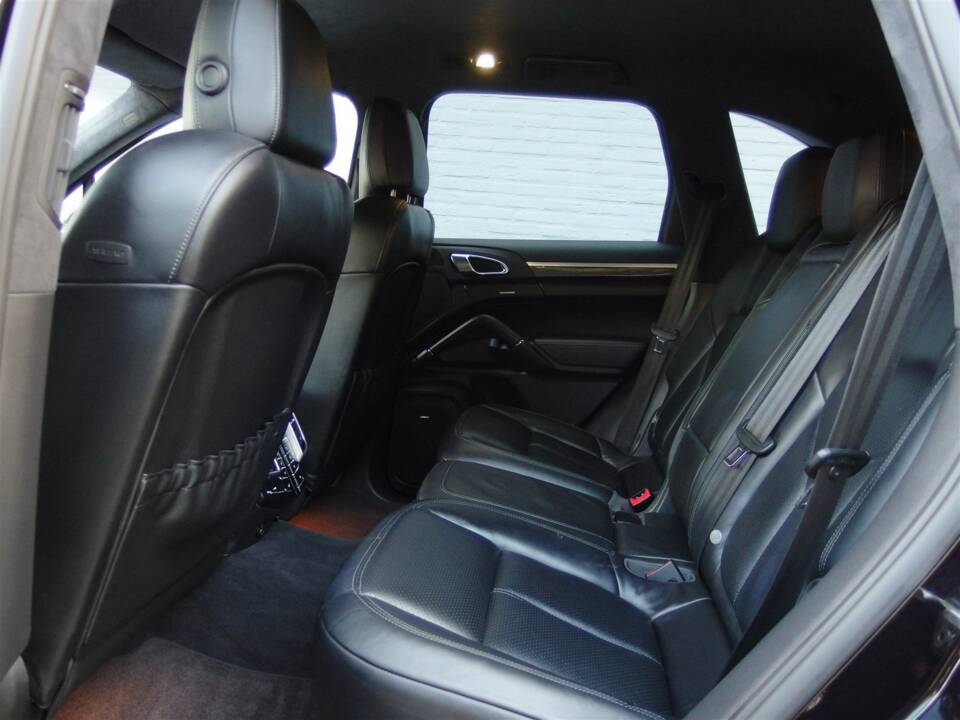 Imagen 74/97 de Porsche Cayenne Turbo (2011)