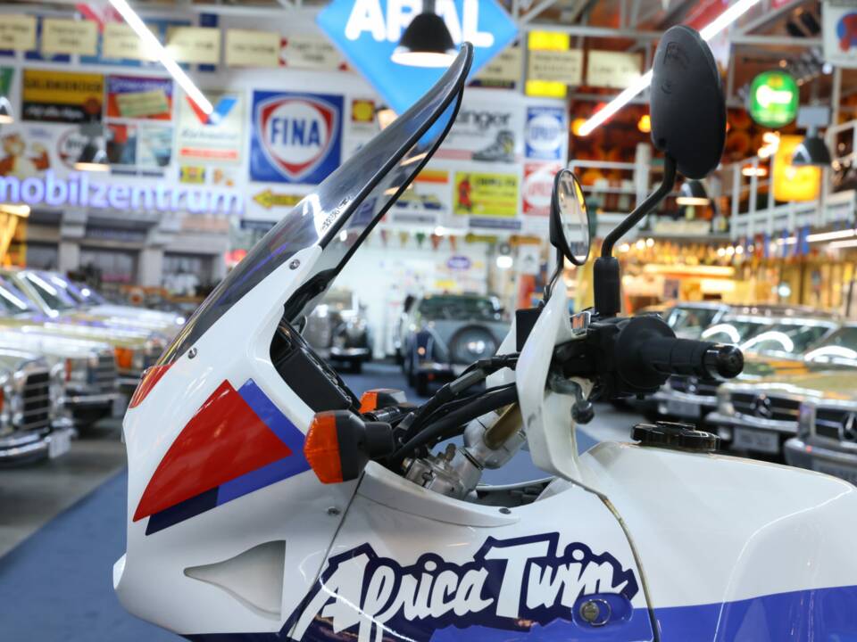 Bild 29/37 von Honda XRV 750 Africa Twin (1990)