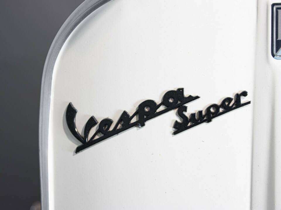 Image 37/50 of Piaggio Vespa 125 Super (1966)