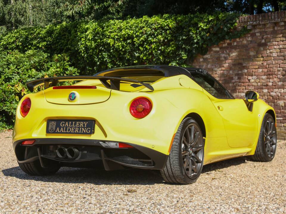 Image 41/50 of Alfa Romeo 4C Spider (2018)
