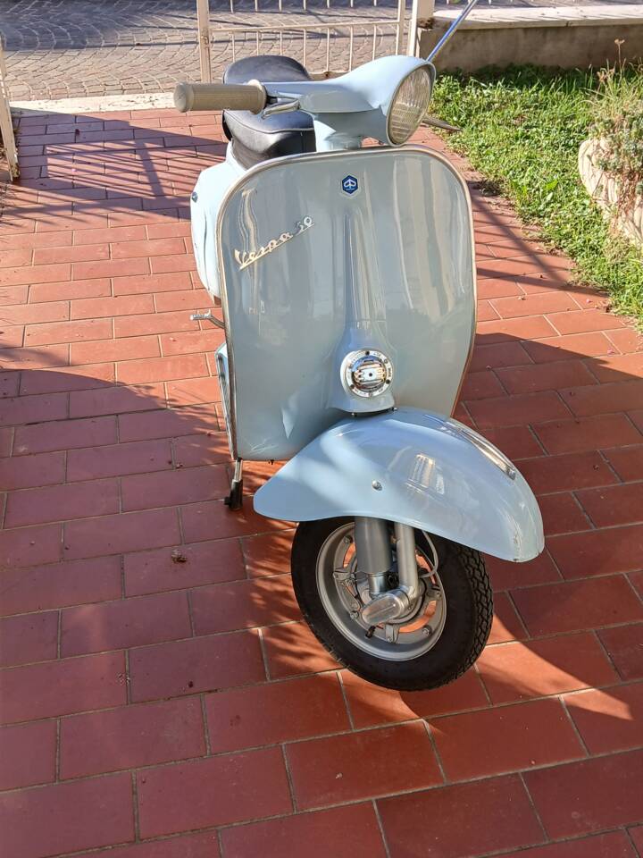 Immagine 4/5 di Piaggio Vespa 50 N (1971)