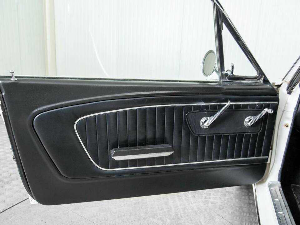 Image 34/50 de Ford Mustang 289 (1900)