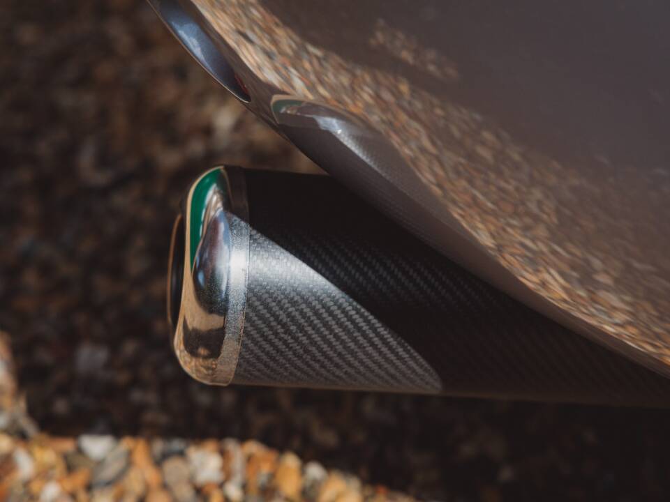 Image 32/39 of TVR Tuscan S (2003)