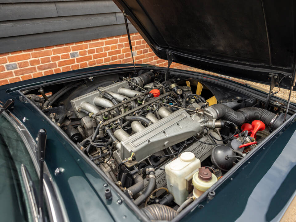 Bild 9/54 von Aston Martin V8 EFi (1987)