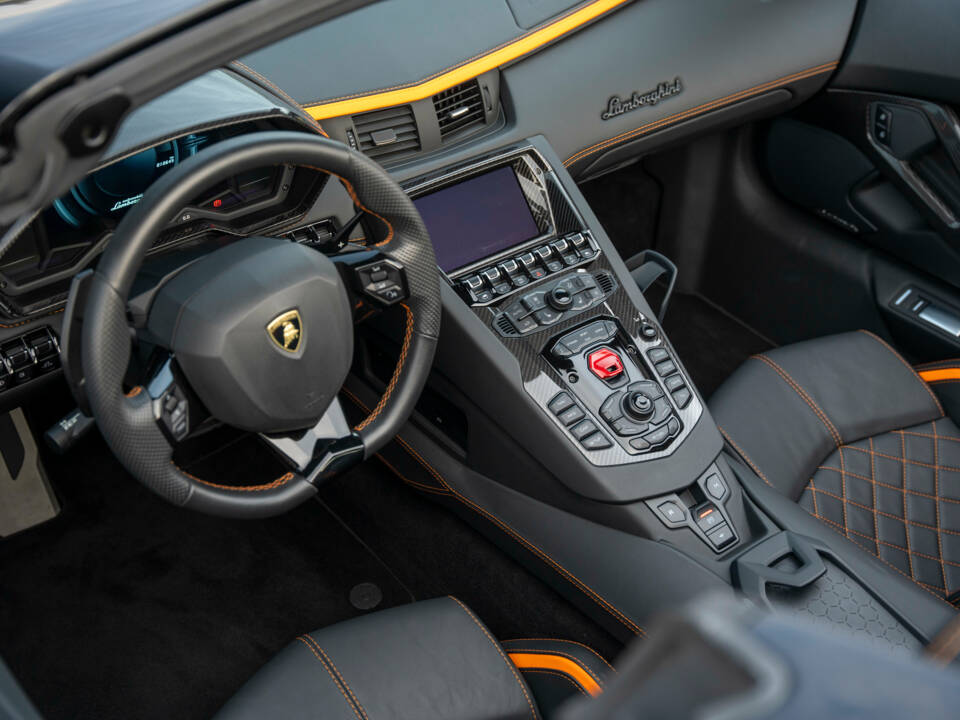 Image 32/44 de Lamborghini Aventador S (2020)