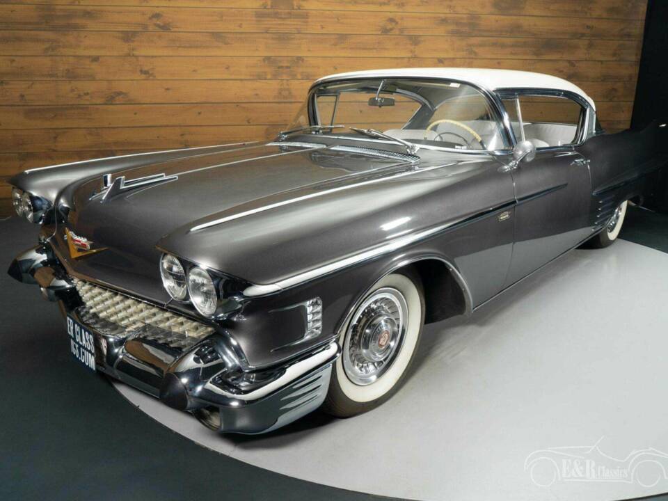 Bild 4/19 von Cadillac 62 Coupe DeVille (1958)