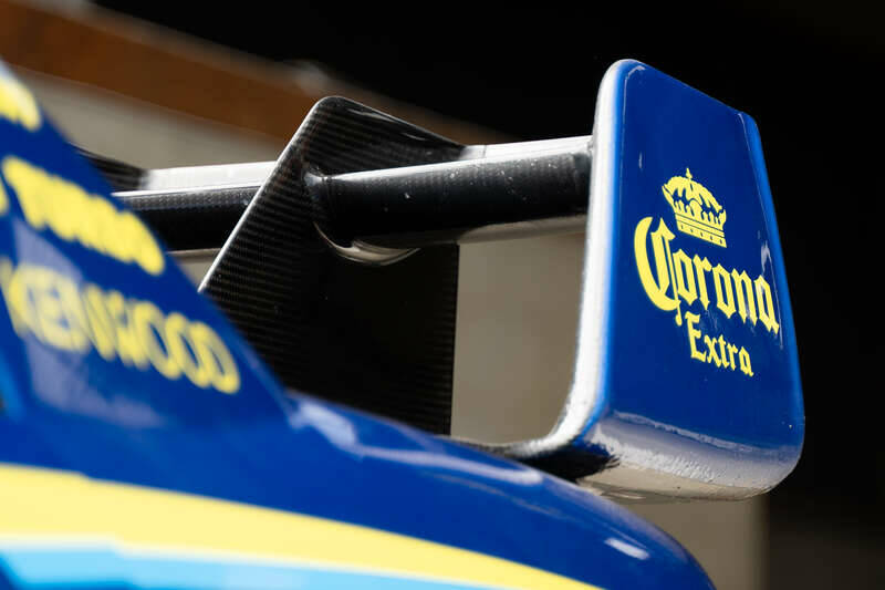 Image 44/50 of Subaru Impreza WRX STi (2004)