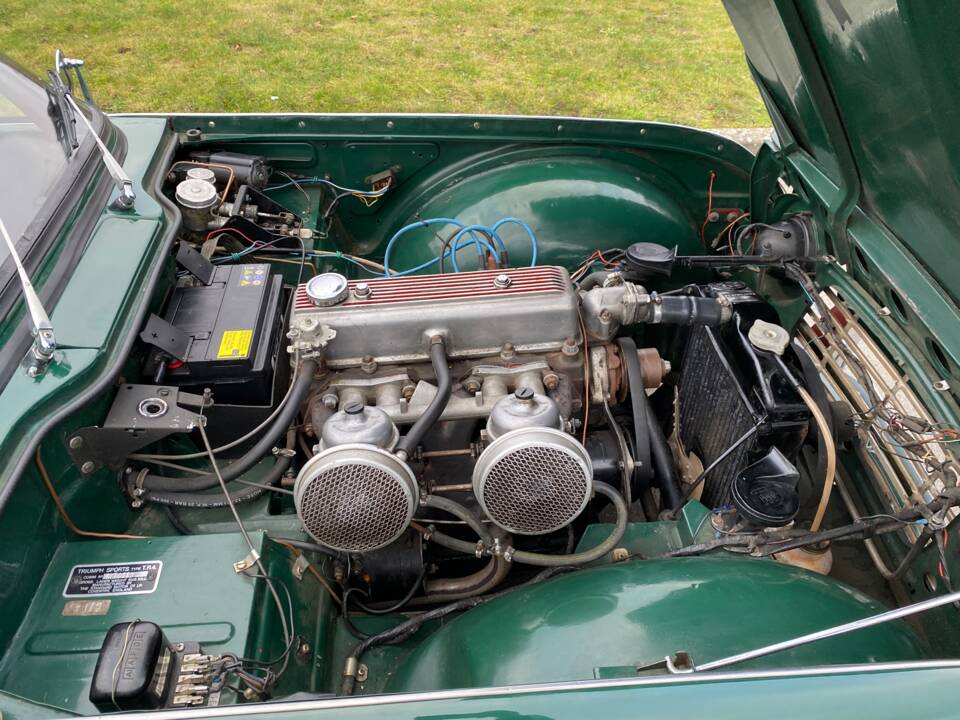 Image 43/66 of Triumph TR 4 (1964)
