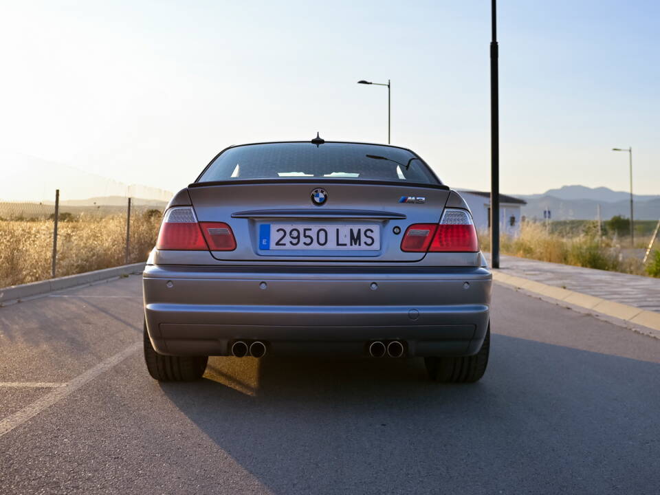 Immagine 6/61 di BMW M3 (2005)