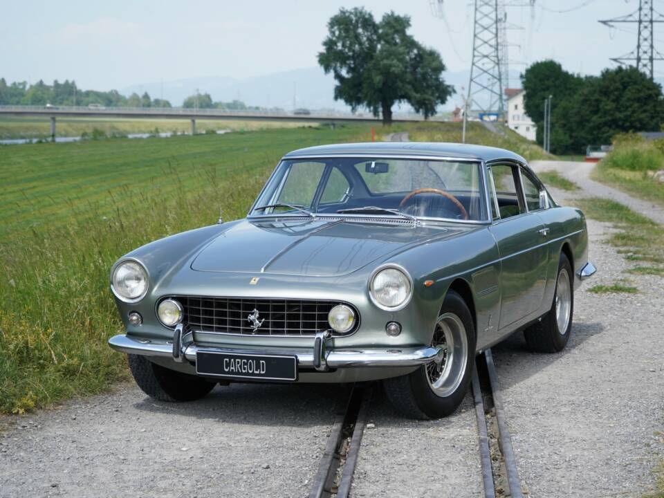 Afbeelding 62/72 van Ferrari 250 GTE (1962)