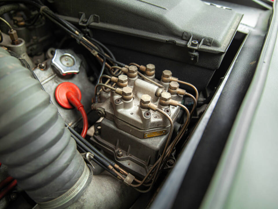 Image 84/95 of Ferrari 328 GTS (1988)