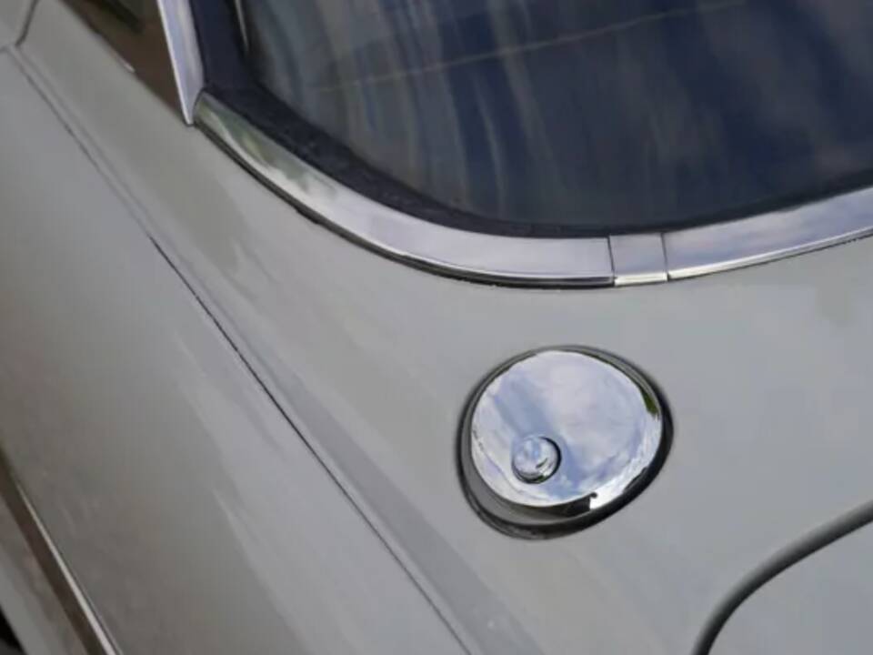 Image 15/37 of Rover 3.5 Litre Coupe (1970)