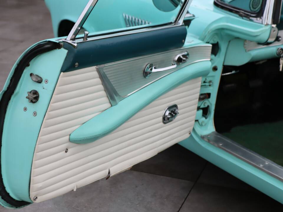 Bild 34/50 von Ford Thunderbird (1955)