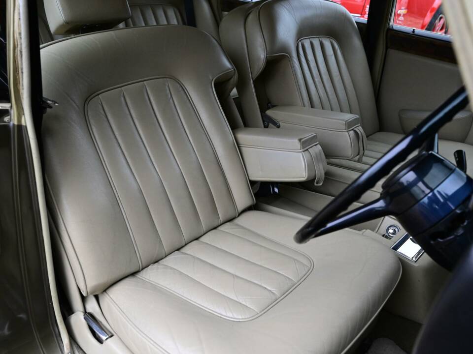 Bild 30/50 von Rolls-Royce Silver Shadow II Jubilee (1980)