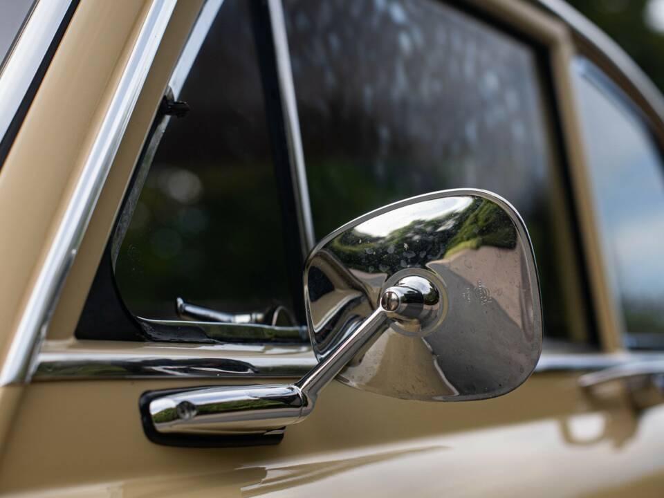 Bild 22/26 von Volvo P 121 (1965)