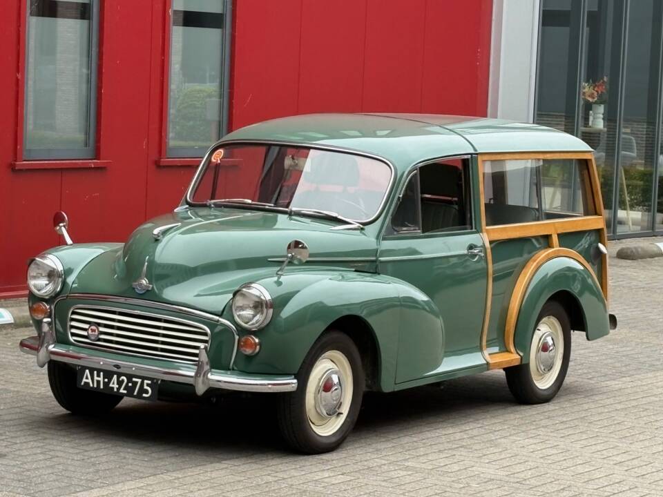 Image 2/16 of Morris Minor 1000 Traveller (1965)