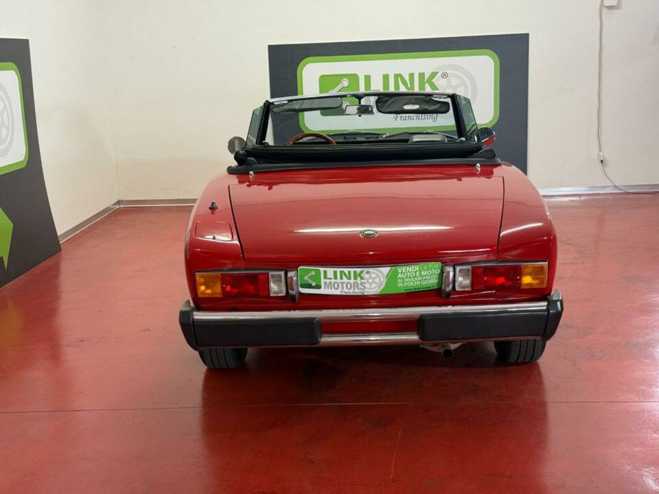 Image 26/50 de FIAT 124 Spider CS1 (1978)