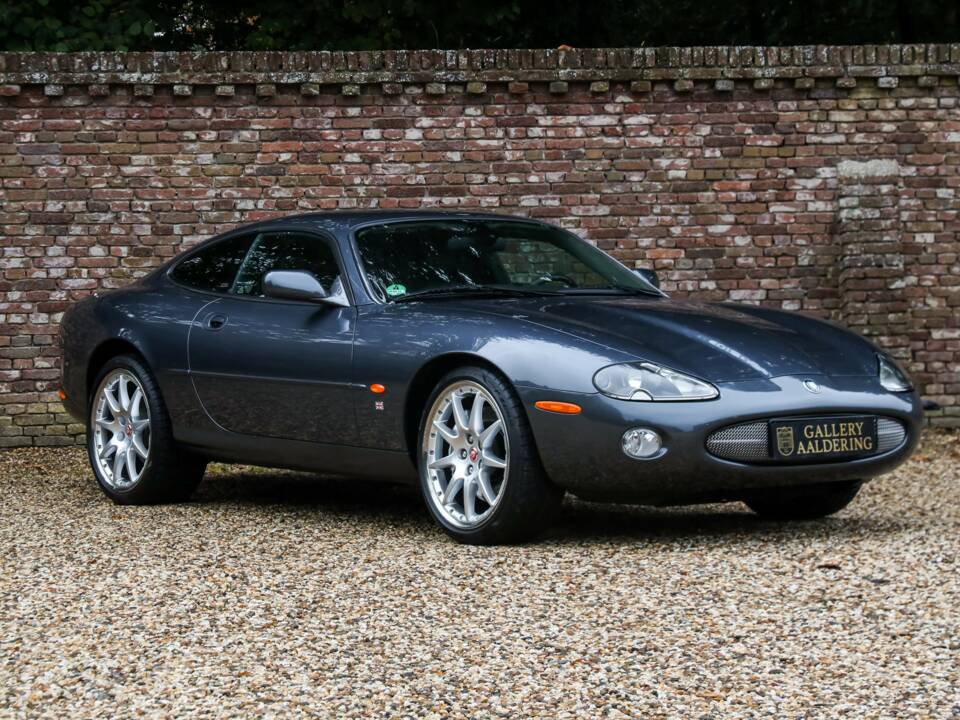 Immagine 36/50 di Jaguar XK8 4.0 (2002)
