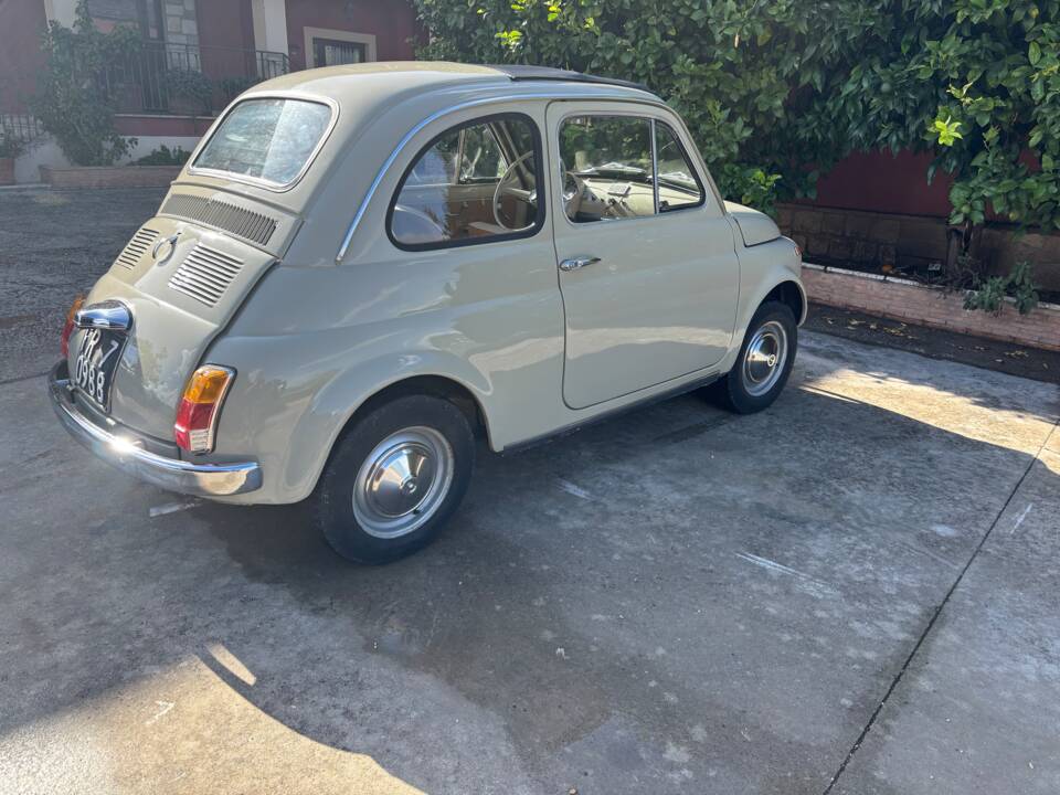 Image 2/25 of FIAT 500 F (1967)