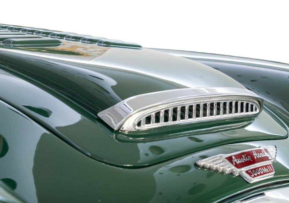 Image 12/27 of Austin-Healey 3000 Mk II (BN7) (1961)