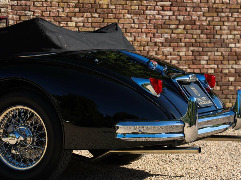 Image 46/50 of Jaguar XK 150 3.4 S DHC (1958)