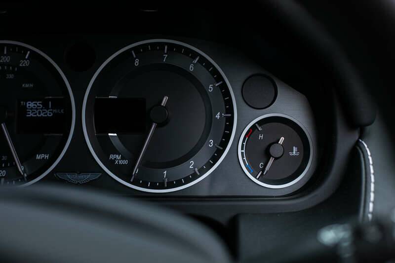 Imagen 21/46 de Aston Martin V12 Zagato (2011)